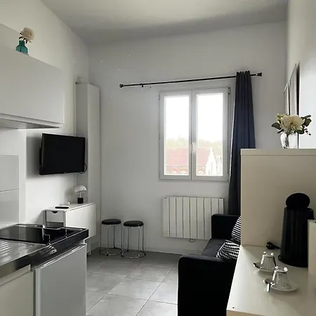 Yanluc 101 아파트 *