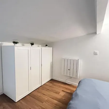 Apartman Yanluc 101 *